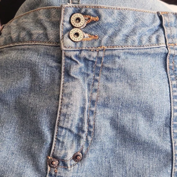 Carolina Blues Women's Jean Skirt, Light Wash Blue, Size 8 - Picture 9 of 9